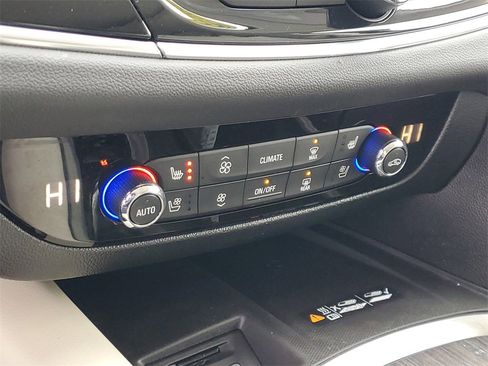 Used 2022 Buick Enclave Avenir w/ Trailering Package, 5000 lbs. image 35