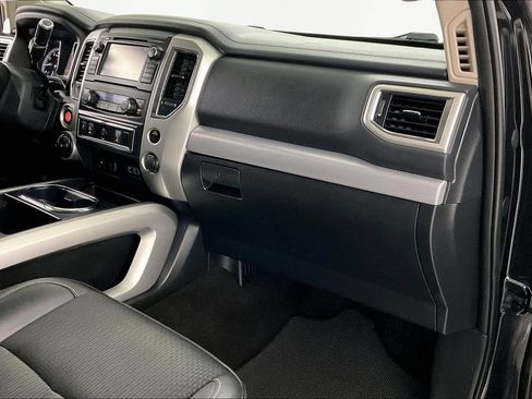 Used 2019 Nissan Titan PRO-4X w/ Pro-4x Utility Package AWD/4WD image 23