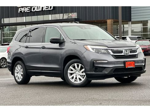 Used 2019 Honda Pilot LX image 2
