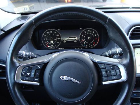 Used 2020 Jaguar F-PACE Prestige AWD/4WD image 15