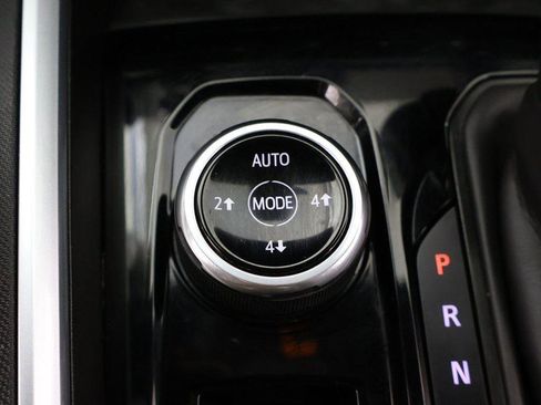 Used 2024 Chevrolet Colorado Trail Boss image 44