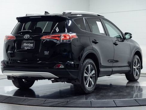 Used 2016 Toyota RAV4 XLE AWD/4WD image 10