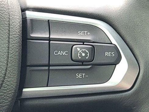 Certified 2022 Jeep Compass Latitude image 34