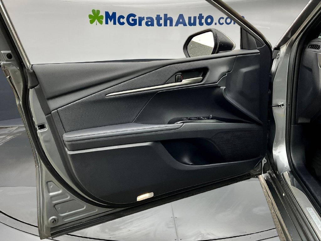 Used 2025 Toyota Camry XSE FWD image 22
