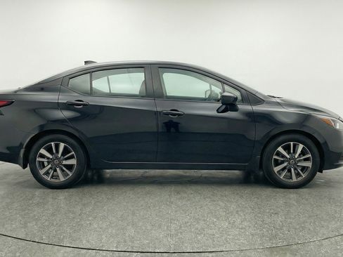 Used 2025 Nissan Versa SV FWD image 11