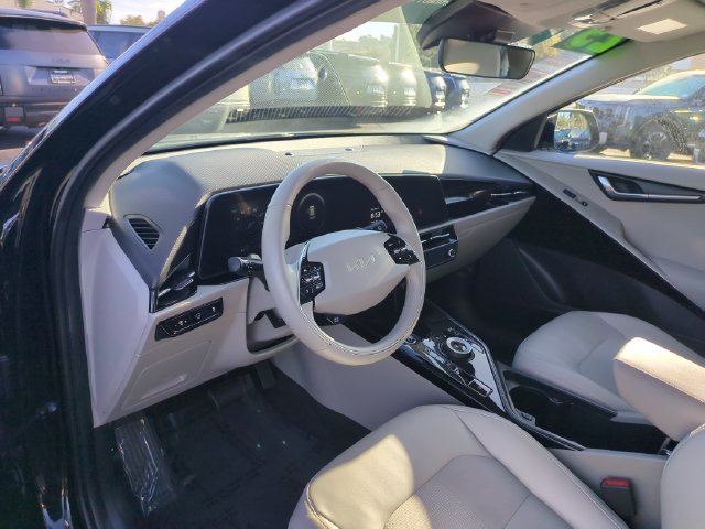 Certified 2023 Kia Niro Wind FWD image 14