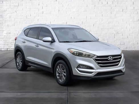 Used 2016 Hyundai Tucson SE w/ Option Group 02 image 2