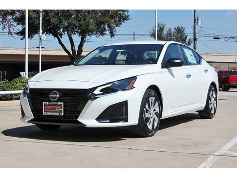 New 2025 Nissan Altima 2.5 S image 2