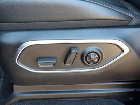 Used 2023 Jeep Wagoneer Series III w/ Premium Group I image 20