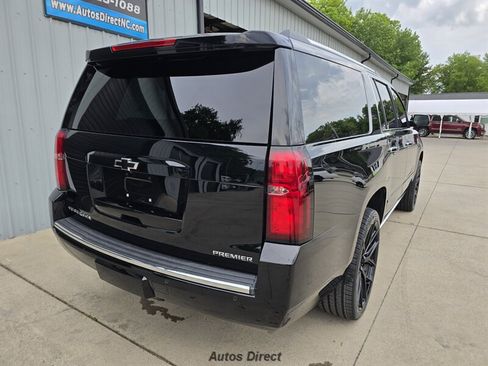 Used 2019 Chevrolet Suburban Premier w/ Premier Plus Edition AWD/4WD image 22