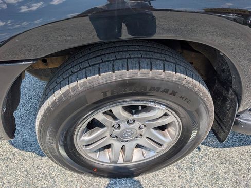 Used 2007 Toyota Sequoia Limited AWD/4WD image 12