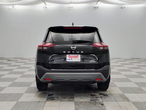 Used 2022 Nissan Rogue S image 7