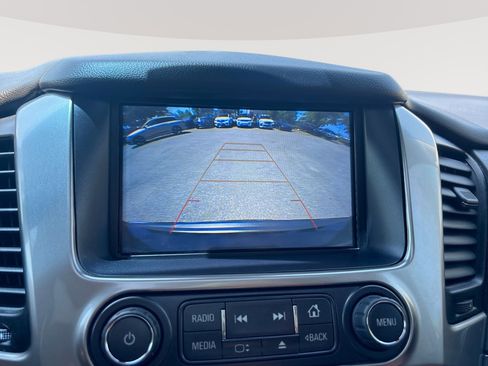 Used 2019 Chevrolet Suburban Premier w/ Premier Plus Edition AWD/4WD image 25