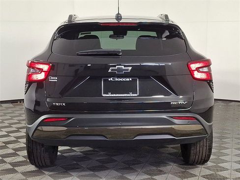 Used 2025 Chevrolet Trax ACTIV w/ Driver Confidence Package image 8