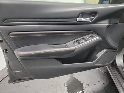 Used 2022 Nissan Altima 2.5 SR image 13