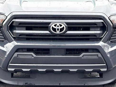 Used 2024 Toyota Tacoma SR image 9
