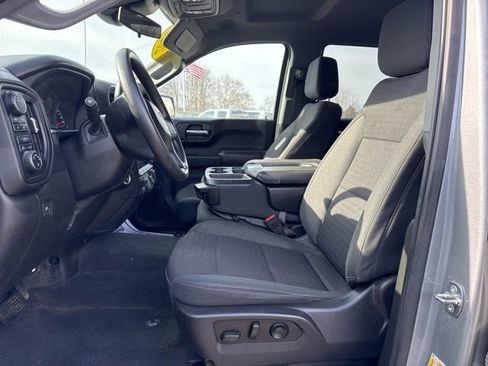 Used 2023 Chevrolet Silverado 1500 Custom w/ LPO, Dark Essentials Package image 5