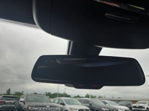 Used 2023 Dodge Charger GT image 31