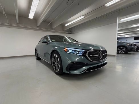 New 2026 Mercedes-Benz E 450 4MATIC Sedan image 7
