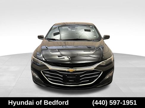 Used 2024 Chevrolet Malibu LT FWD image 2
