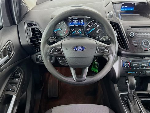 Used 2018 Ford Escape SE image 16