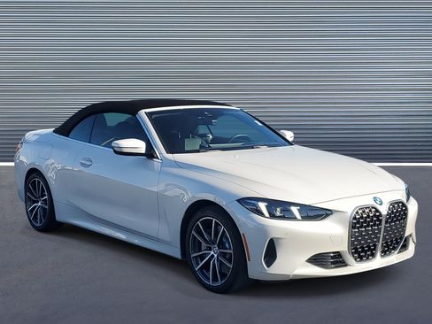 Used 2025 BMW 430i xDrive Convertible w/ Premium Package image 2