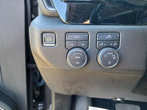 Used 2023 Chevrolet Silverado 1500 LT AWD/4WD image 13