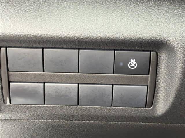 Used 2024 Nissan Kicks SR w/ SR Premium Package FWD image 18