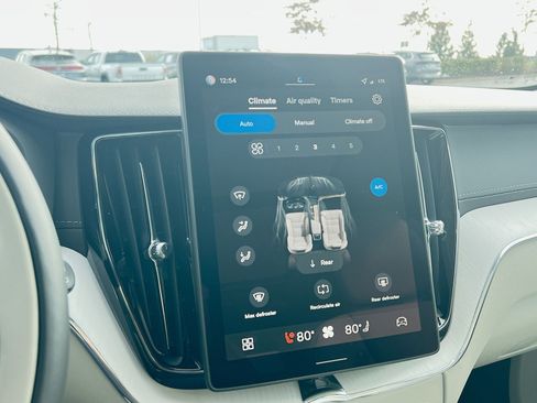 New 2026 Volvo XC60 B5 Ultra w/ Protection Package Premier image 21