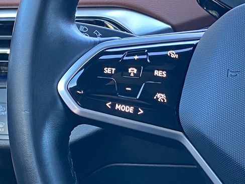 Used 2021 Volkswagen ID.4 Pro S w/ Gradient Package image 7