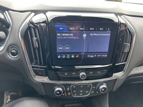 Used 2023 Chevrolet Traverse LT image 25