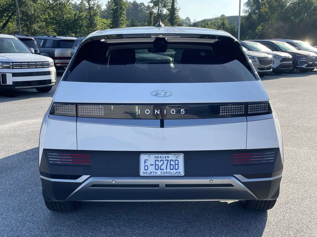 Certified 2024 Hyundai Ioniq 5 SEL RWD image 28