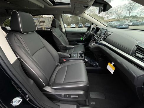 New 2026 Honda Odyssey Touring image 33