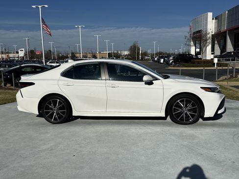 Certified 2024 Toyota Camry SE image 11