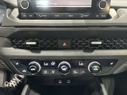 Used 2023 Honda Accord EX image 21
