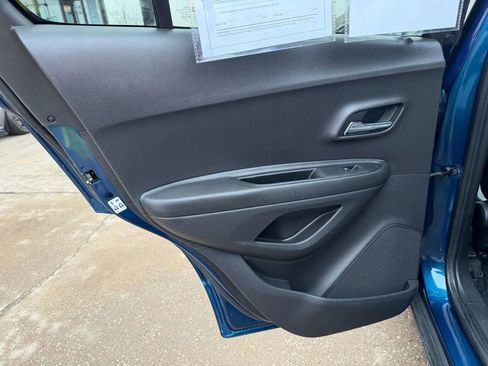 Used 2020 Chevrolet Trax Premier image 14