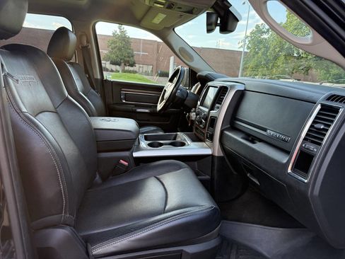 Used 2017 RAM 1500 Laramie image 11