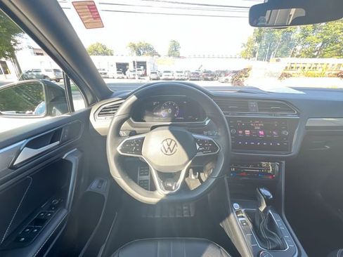 Certified 2024 Volkswagen Tiguan SE R-Line image 14