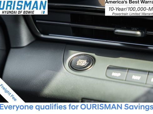 New 2025 Hyundai Elantra SEL image 18