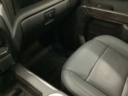 Used 2022 GMC Sierra 1500 SLT w/ SLT Premium Package image 27