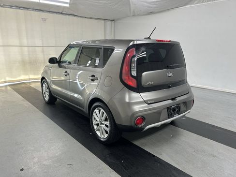 Used 2019 Kia Soul + FWD image 7