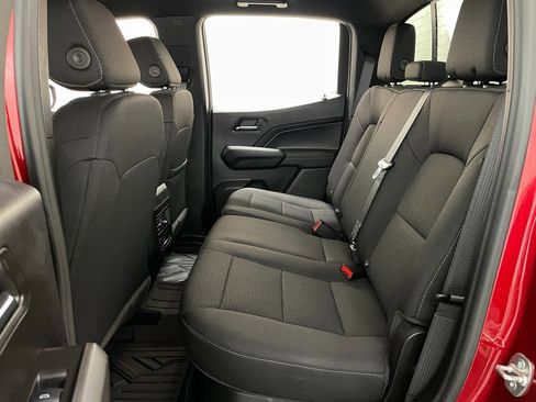 Certified 2024 Chevrolet Colorado LT w/ LT Convenience Package II image 11