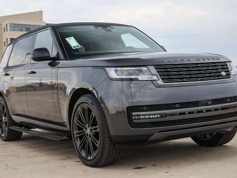 New 2025 Land Rover Range Rover Long Wheelbase SE image 3
