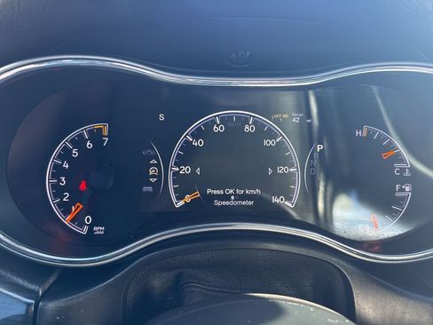 Used 2018 Jeep Grand Cherokee Trailhawk w/ Trailhawk Luxury Group image 18