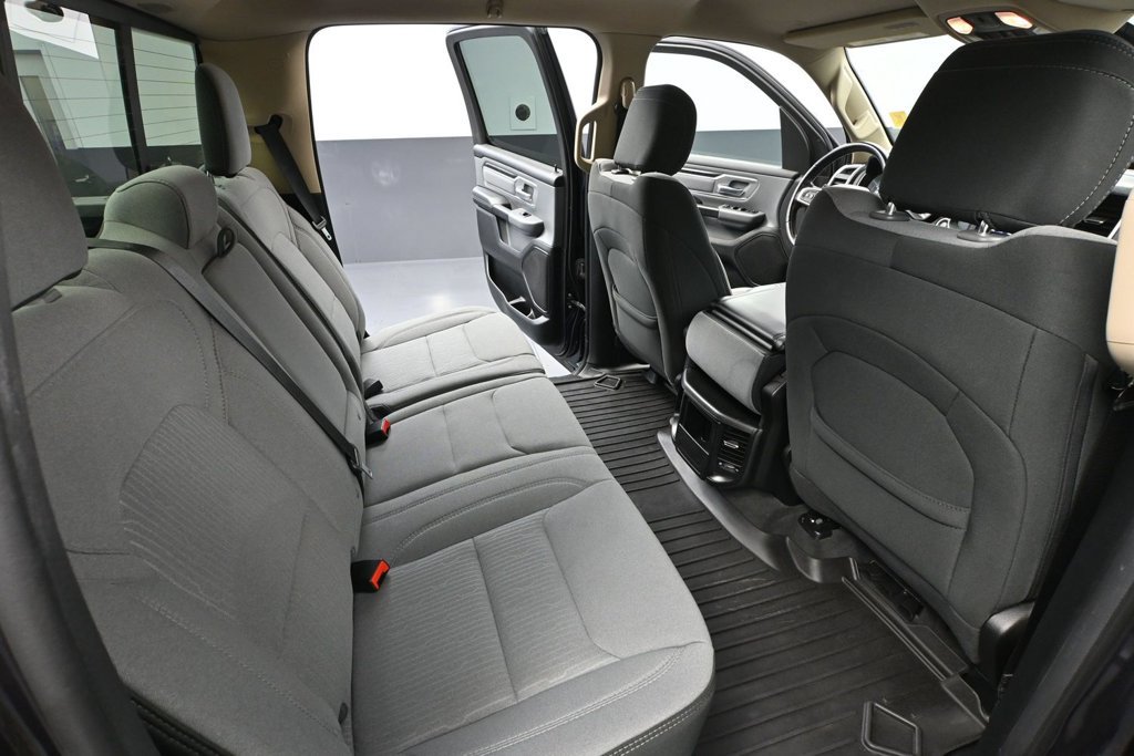 Used 2020 RAM 1500 Big Horn AWD/4WD image 34