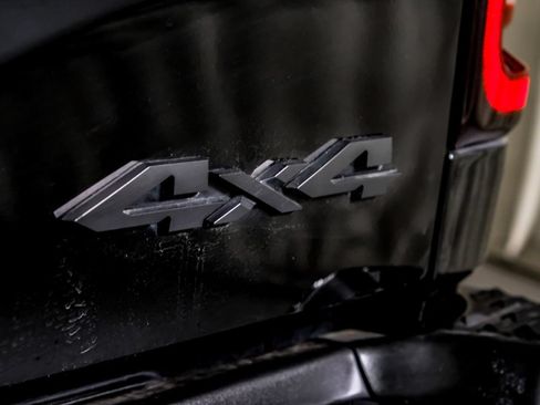 Used 2025 RAM 2500 Big Horn AWD/4WD image 45
