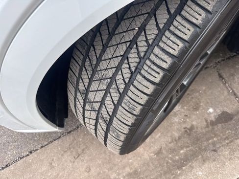 Used 2023 Audi e-tron Premium Plus w/ Premium Plus Package image 8