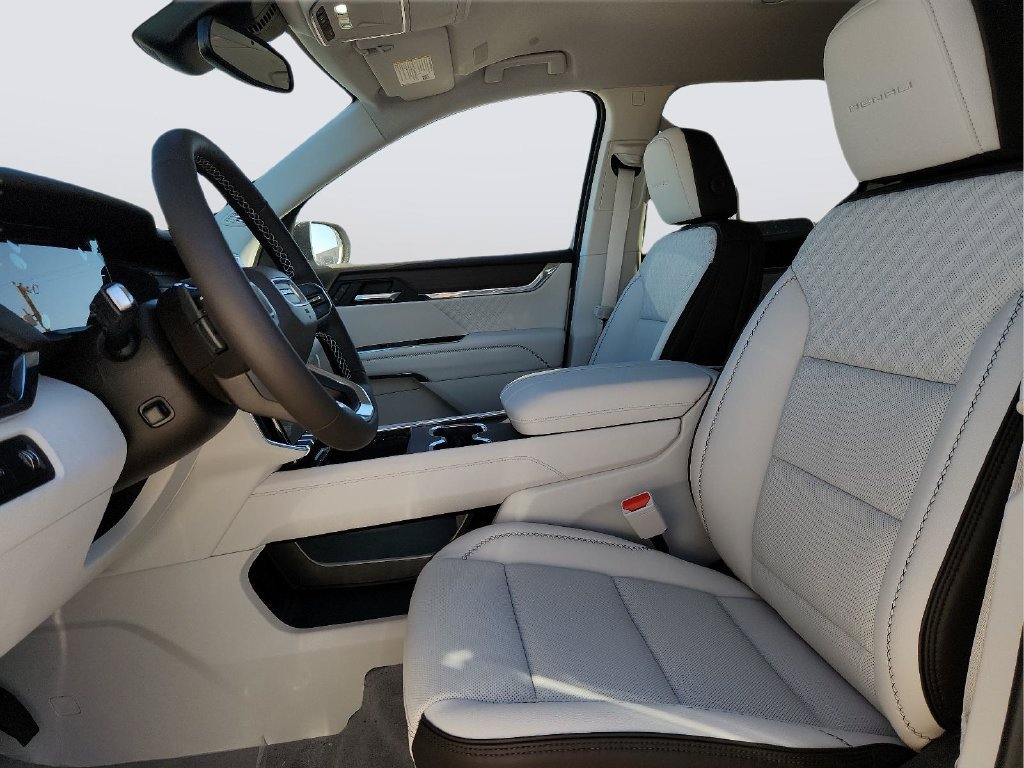 Used 2024 GMC Acadia Denali w/ LPO, Floor Liner Package FWD image 20