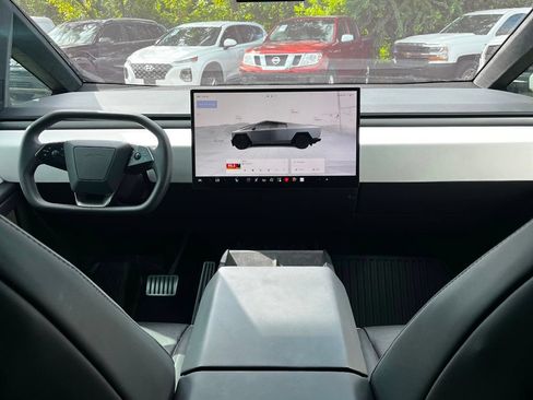 Used 2025 Tesla Cybertruck AWD Crew Cab image 28