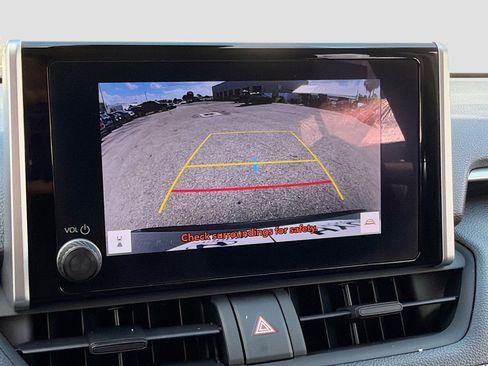 Used 2024 Toyota RAV4 XLE image 30